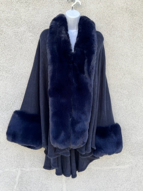 Poncho Navy